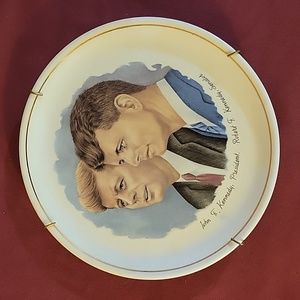 Vintage USA Sebringoh Porcelain Plate John F. & Robert F. Kennedy Design NR